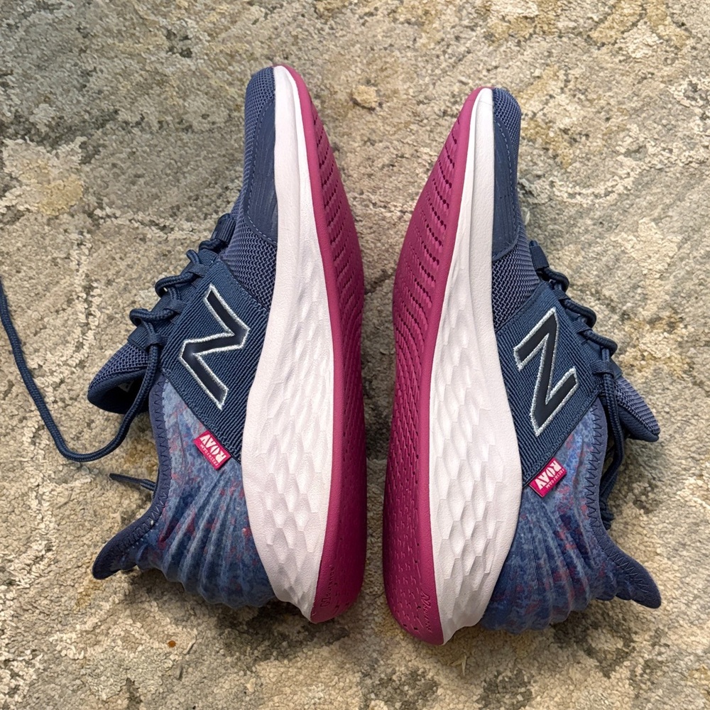 New Balance women’s Navy Athletic Shoes